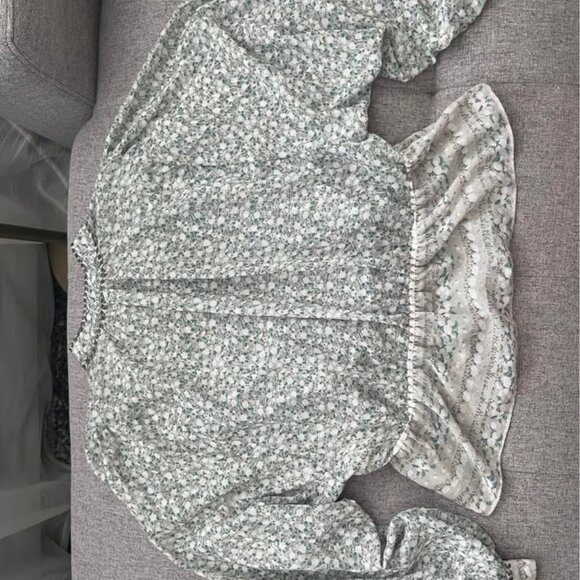 Free People pretty patterned blouse - Picture 3 of 8